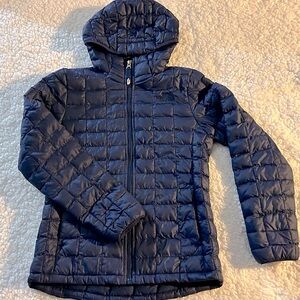 The North Face Winter Puffer Jacket With Hood Navy Blue-
Big Girls Size (10-12)